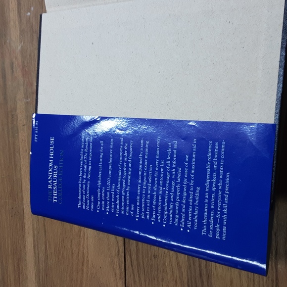 Thesaurus - Picture 2 of 5